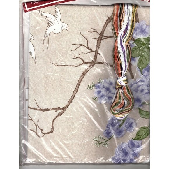 Cathy Needlecraft JL64 Wisteria Vintage Stitchery Kit 1981 - Picture 2 of 2